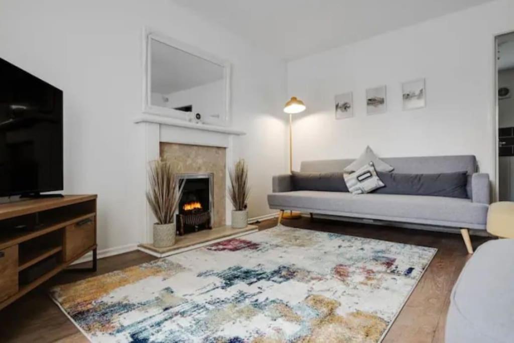Newly Renovated House Near Trafford Centre Villa Manchester Exteriör bild